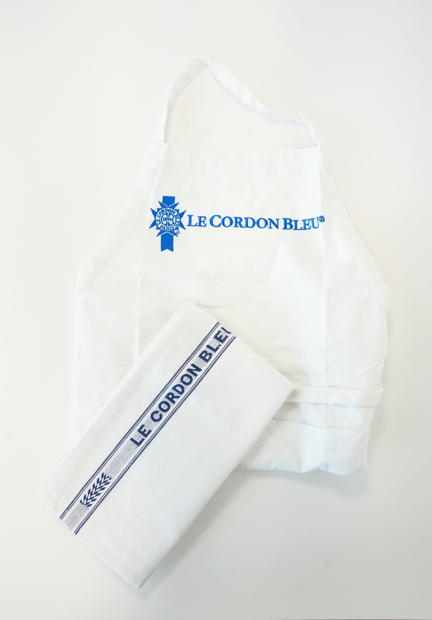 Gourmet Kitchen Gift Set: Apron & Towel - White